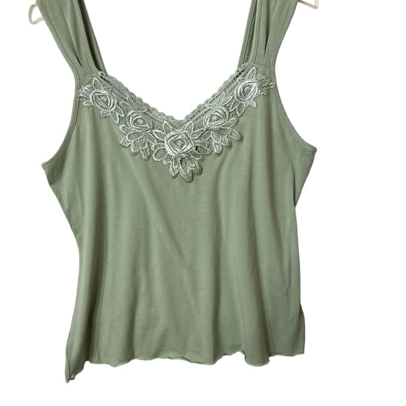 Cinema Eloile Ladys Pajamas A Blend of Poly, Rayon And Spandex Beautiful Set. - Picture 2 of 8